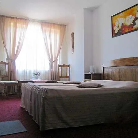 Dynes 3* Ефоріє-Норд