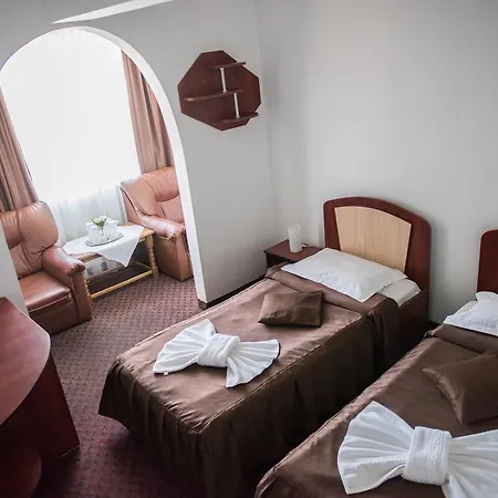 Hotel Dynes 3*
